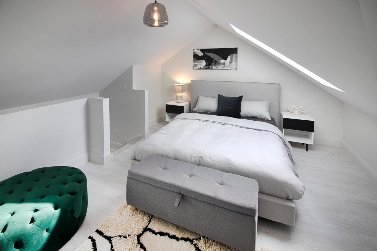 Hillbrook - A Luxurious Guesthouse Ohauiti Exterior foto